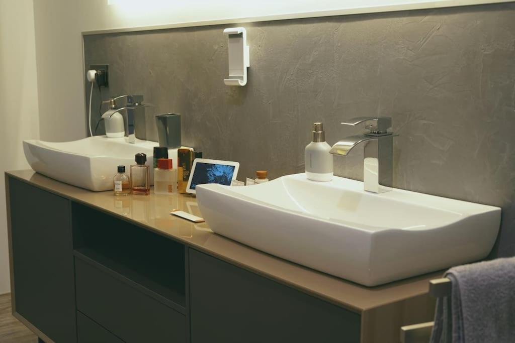 Apartment Loft Mit Whirlpool Sauna Kino Naehe Wolfsburg *